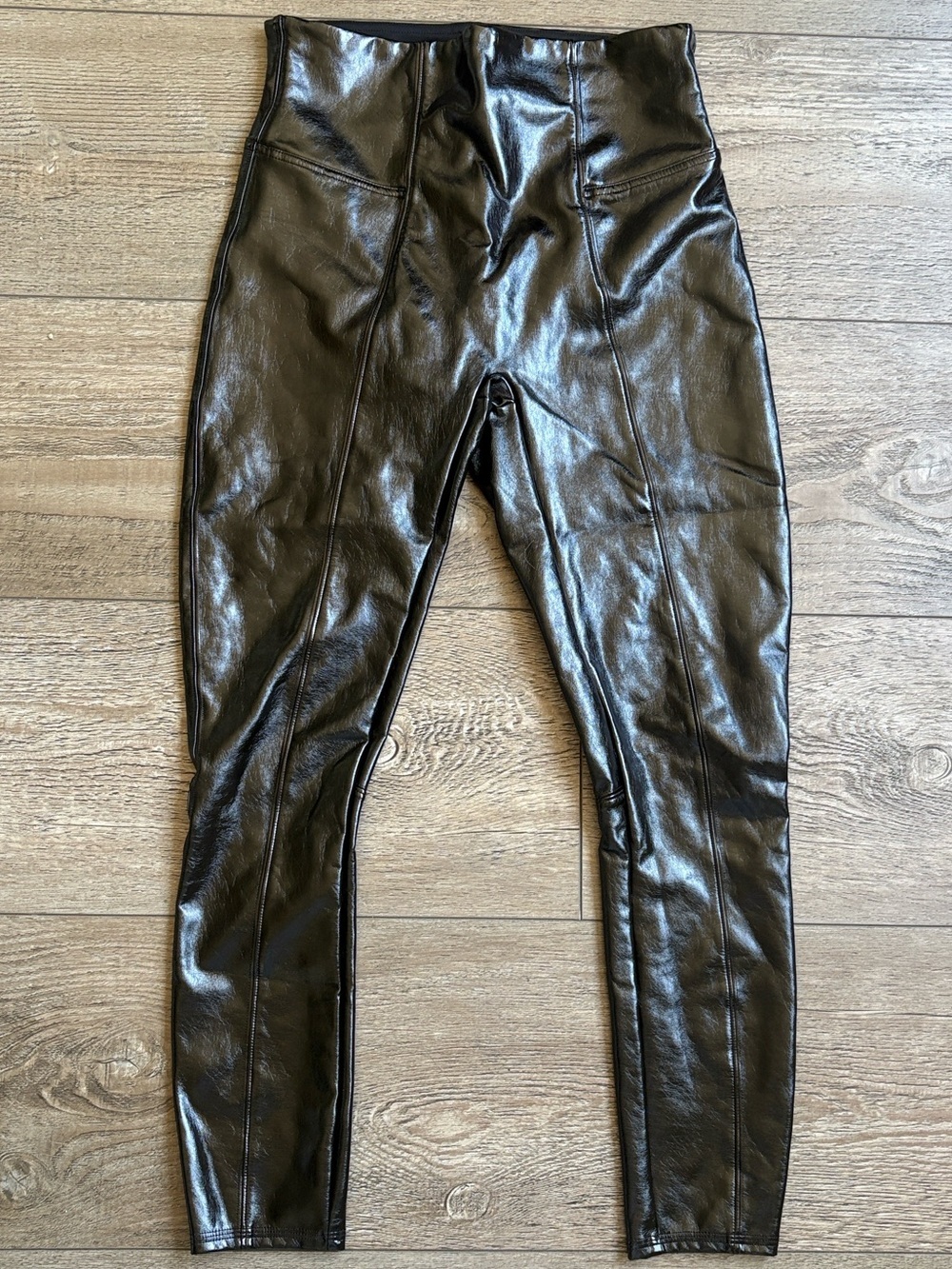 SPANX Black Faux Patent Leather Vinyl High Waist Cropped Legging Rocker Goth Alt